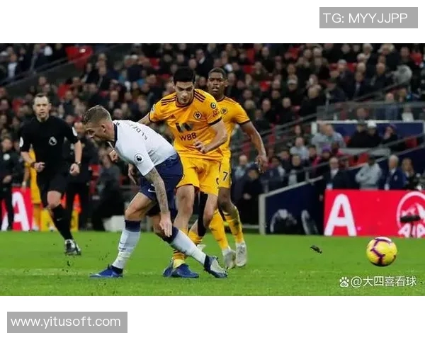 狼队与沃德福特激战正酣谁能在英超赛场上笑到最后